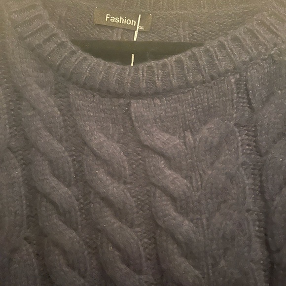 Navy Cable Knit Sweater - Picture 3 of 4